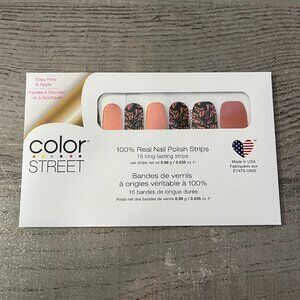 Wing it On, Color Street